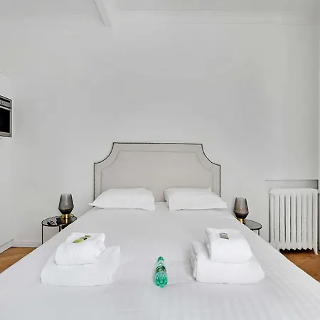 Modern 2p - Montevideo Dauphine