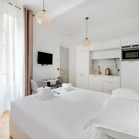 Modern 2p - Montevideo Dauphine Paris