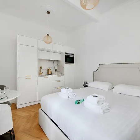 Modern 2p - Montevideo Dauphine