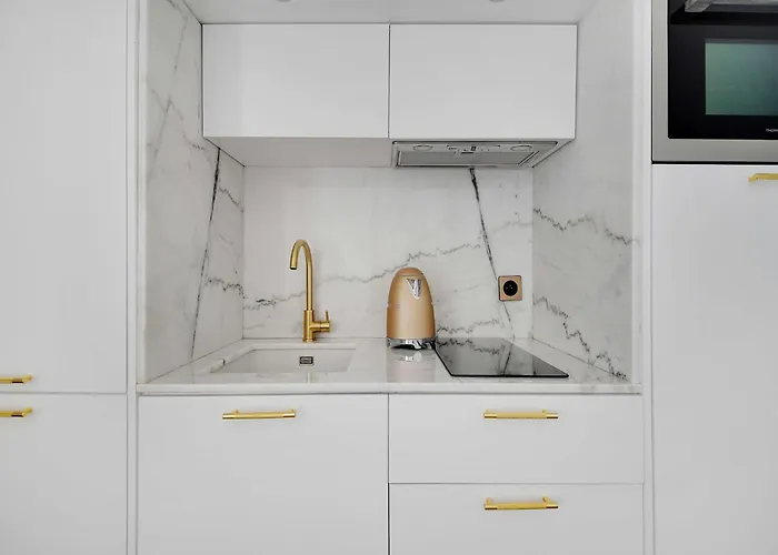 Modern 2p - Montevideo Dauphine Apartman Párizs